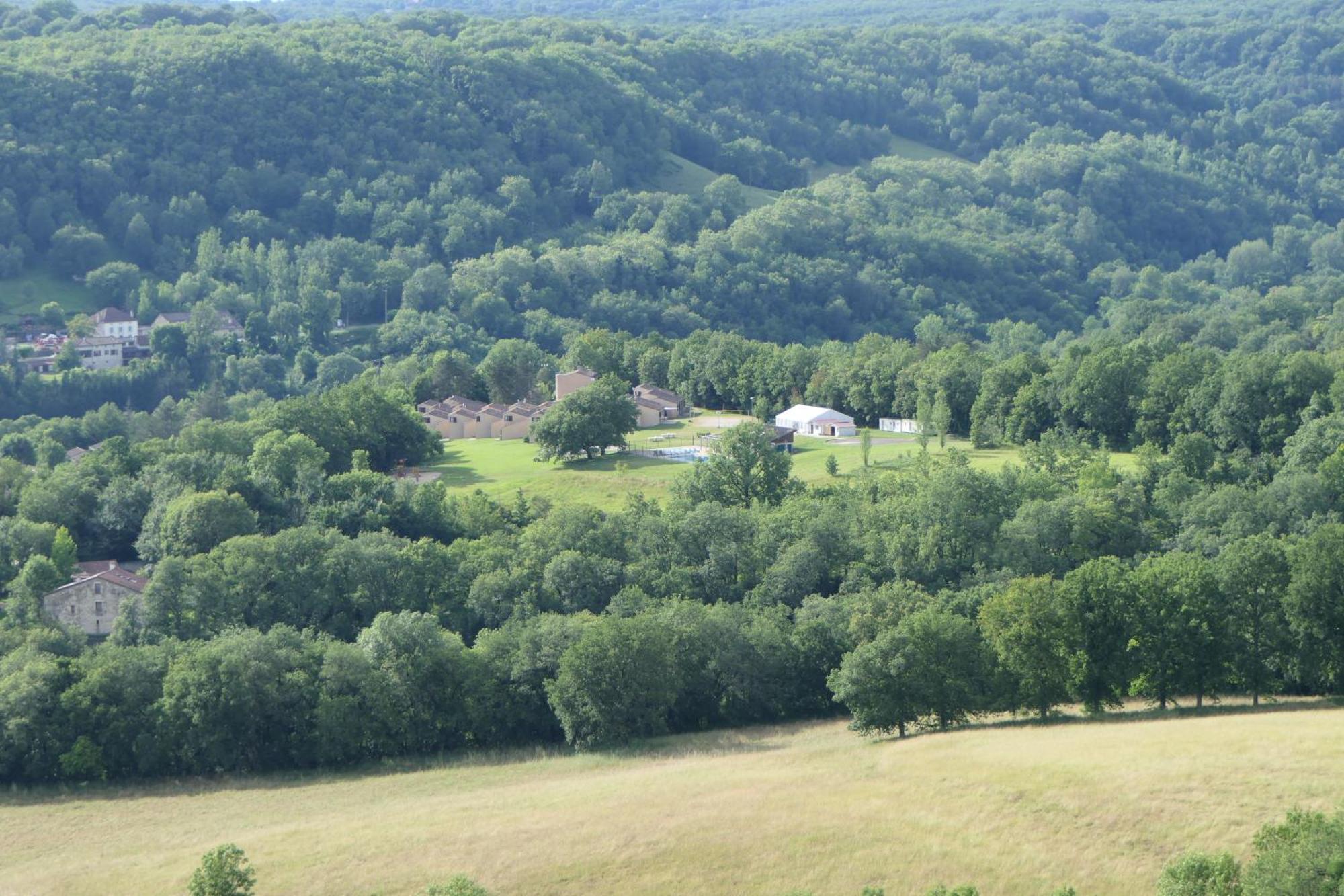 Village Bord De Ciel Caylus Eksteriør billede